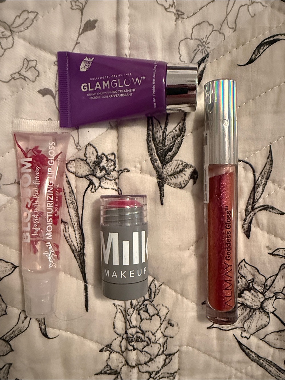 ☀️3 FOR $25 - 4 Piece Set - GLAMGLOW, Milk Blush & Lip Gloss